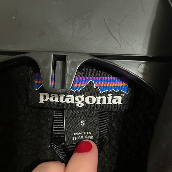 Patagonia fleece zip up - Picture 3 of 3